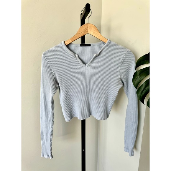 Brandy Melville Ribbed Blue Cropped Sweater - Picture 2 of 4